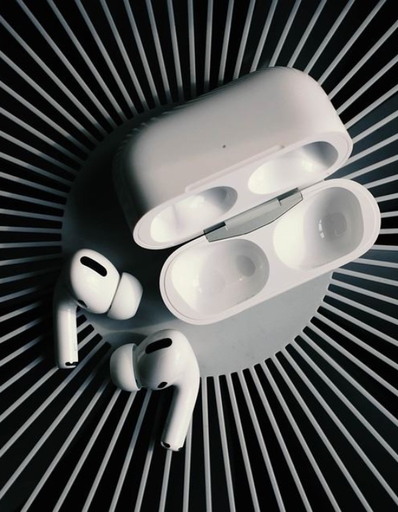 Køb Apple AirPods og Bluetooth headset til mænd