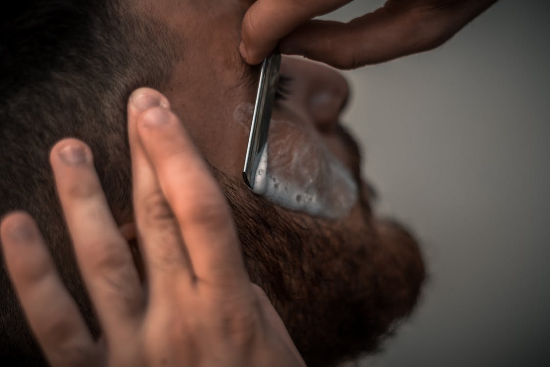 Mange mænd glemmer at pleje huden efter barbering